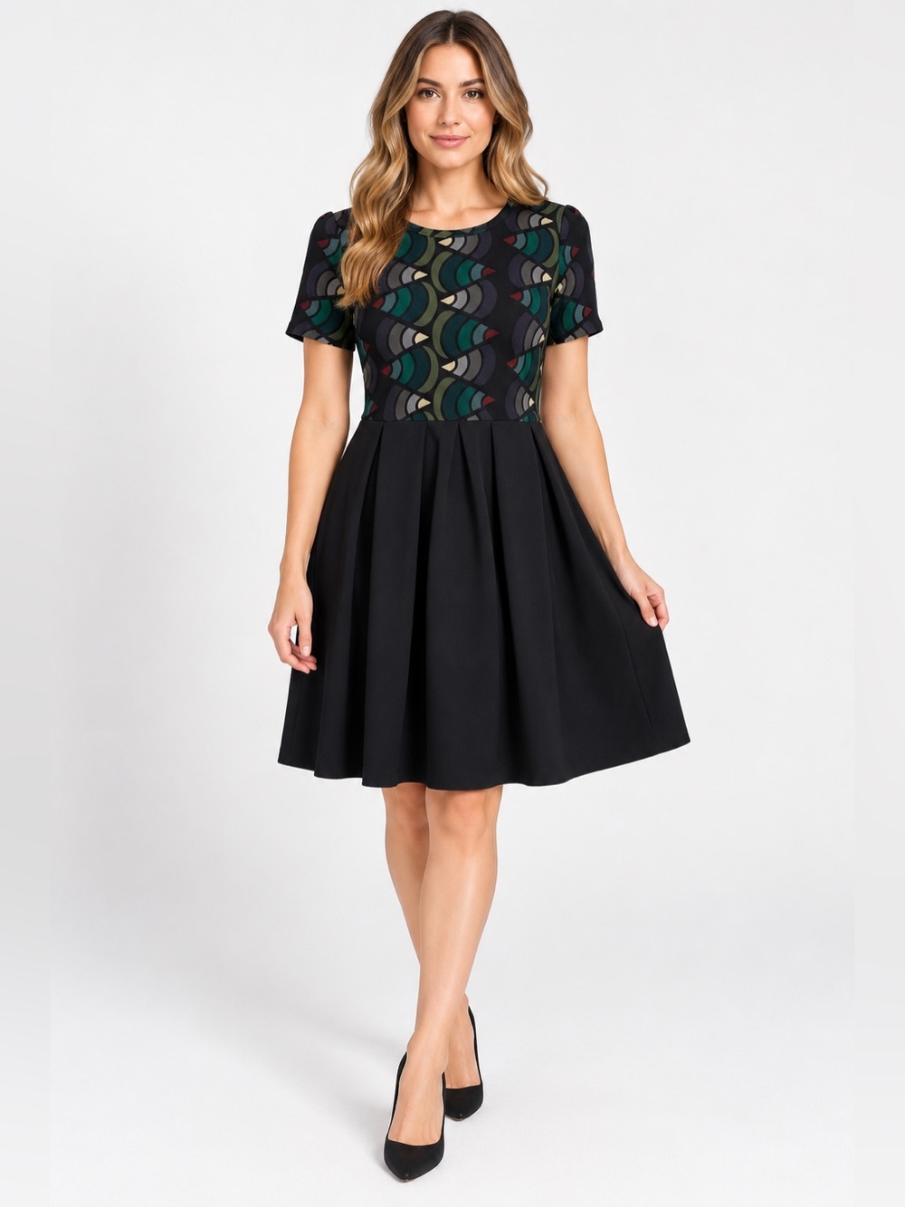 LuLaRoe Amelia Dress Small S Black Pleated Fit Flare Pockets Exposed Back Zip